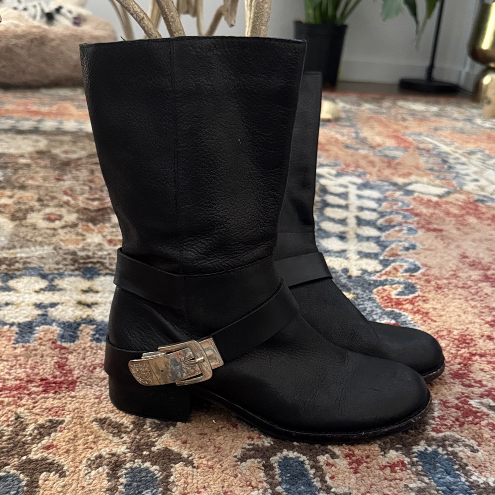 Black Leather Women's Boots MK